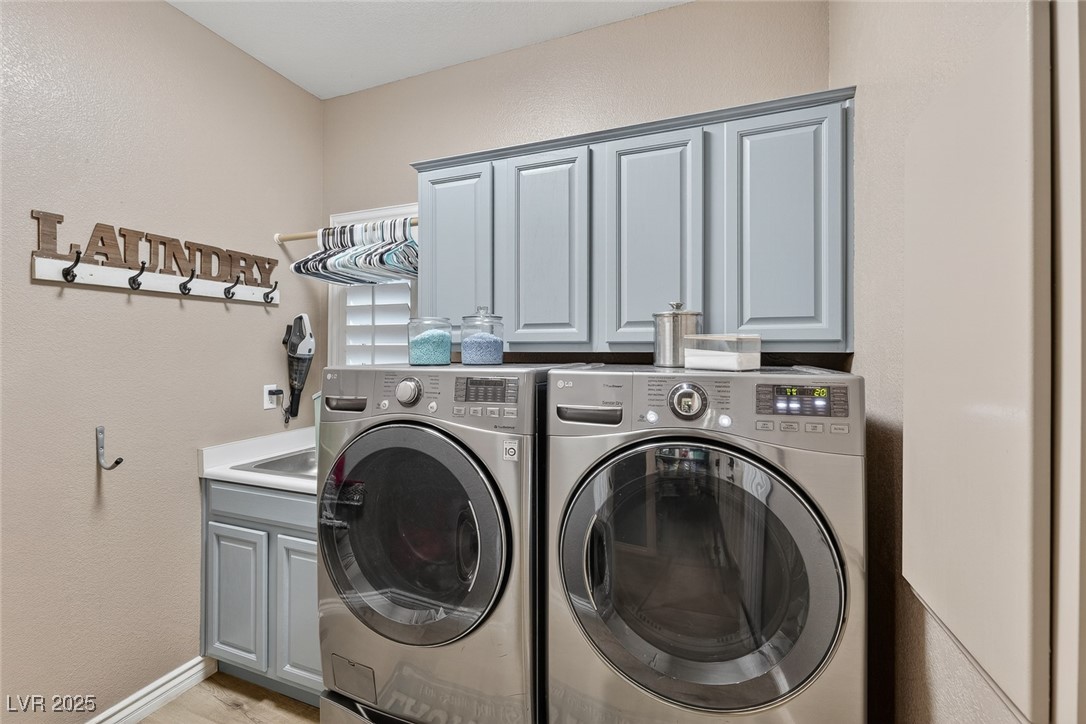 7631 Man O War Street