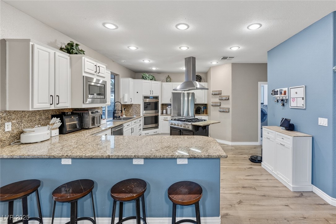 7631 Man O War Street