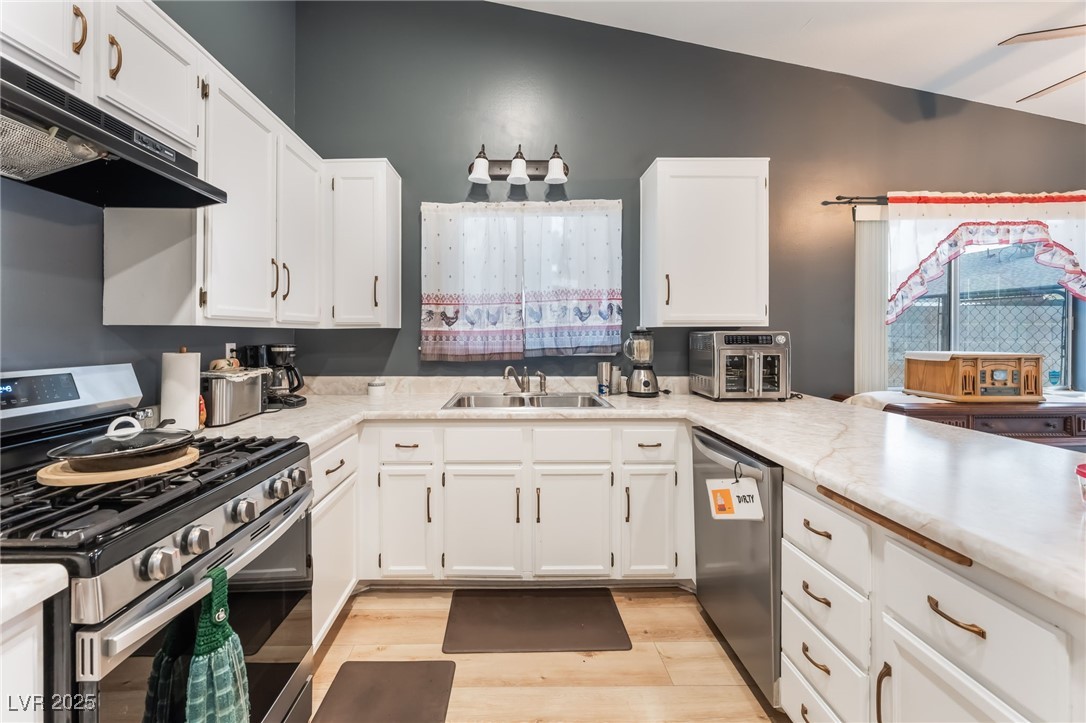 6217 Carmen Boulevard