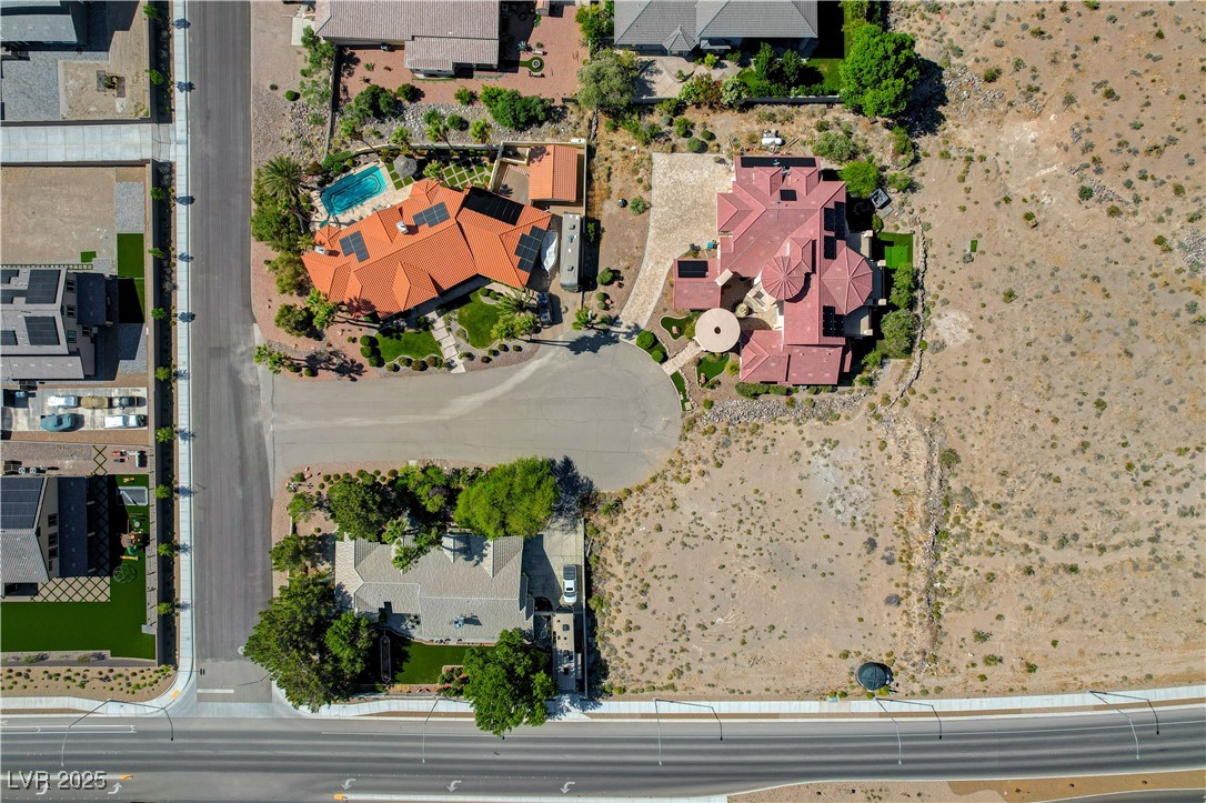 5575 Michelli Crest Way