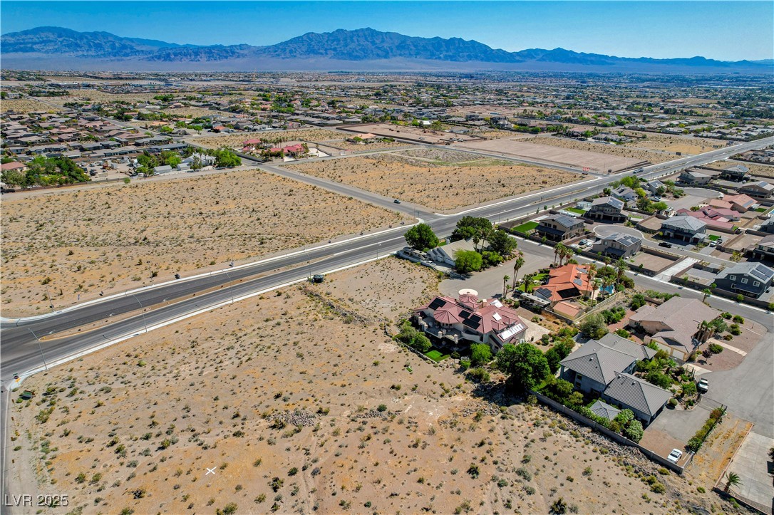 5575 Michelli Crest Way