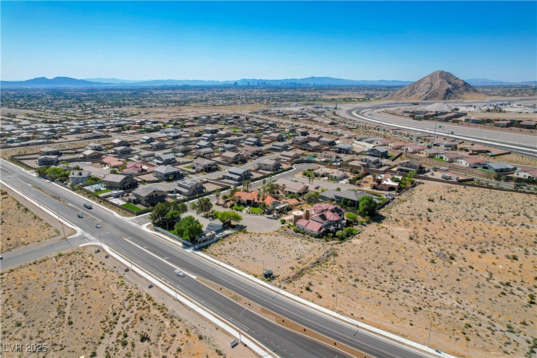 5575 Michelli Crest Way