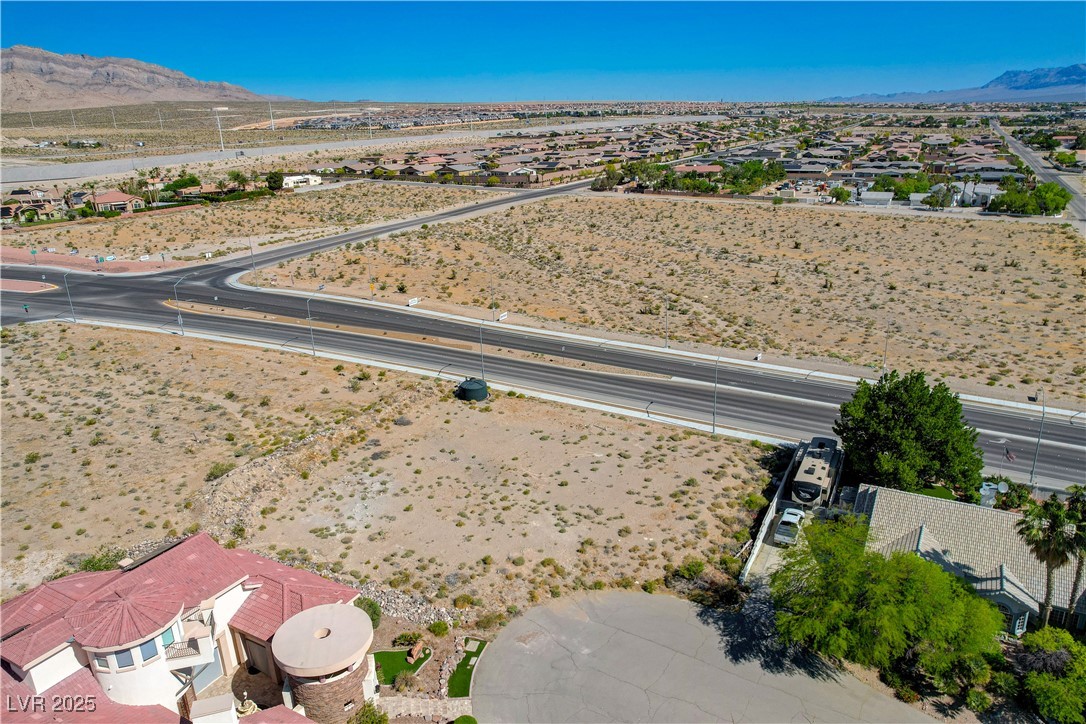 5575 Michelli Crest Way