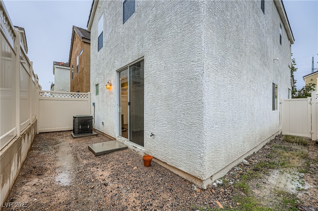 1719 Summer Blush Avenue