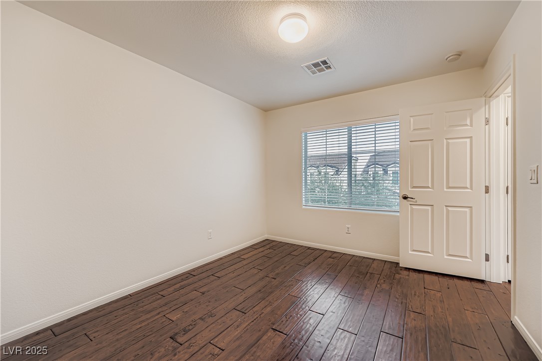 1719 Summer Blush Avenue