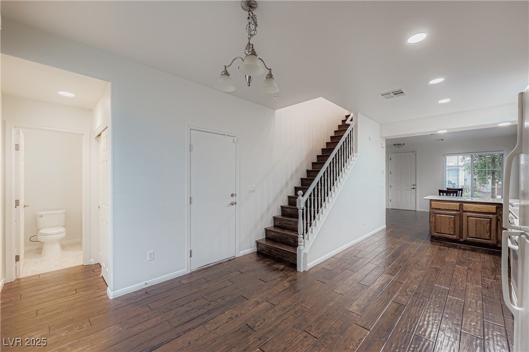 1719 Summer Blush Avenue