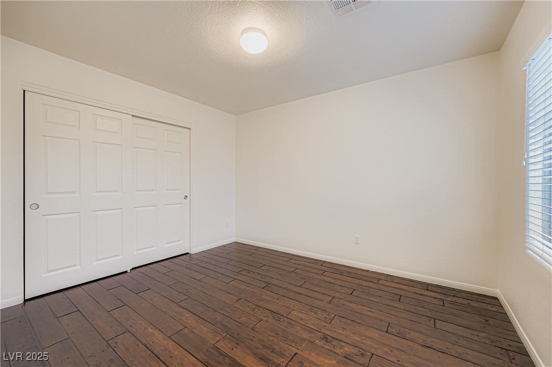 1719 Summer Blush Avenue