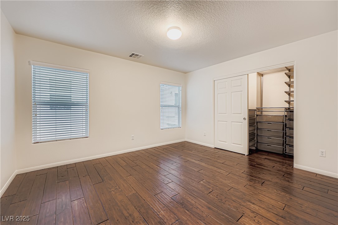 1719 Summer Blush Avenue