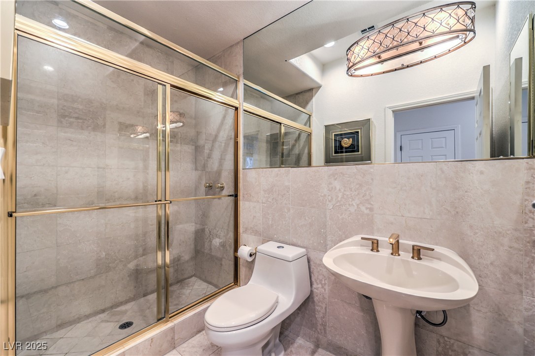 2228 Versailles Court