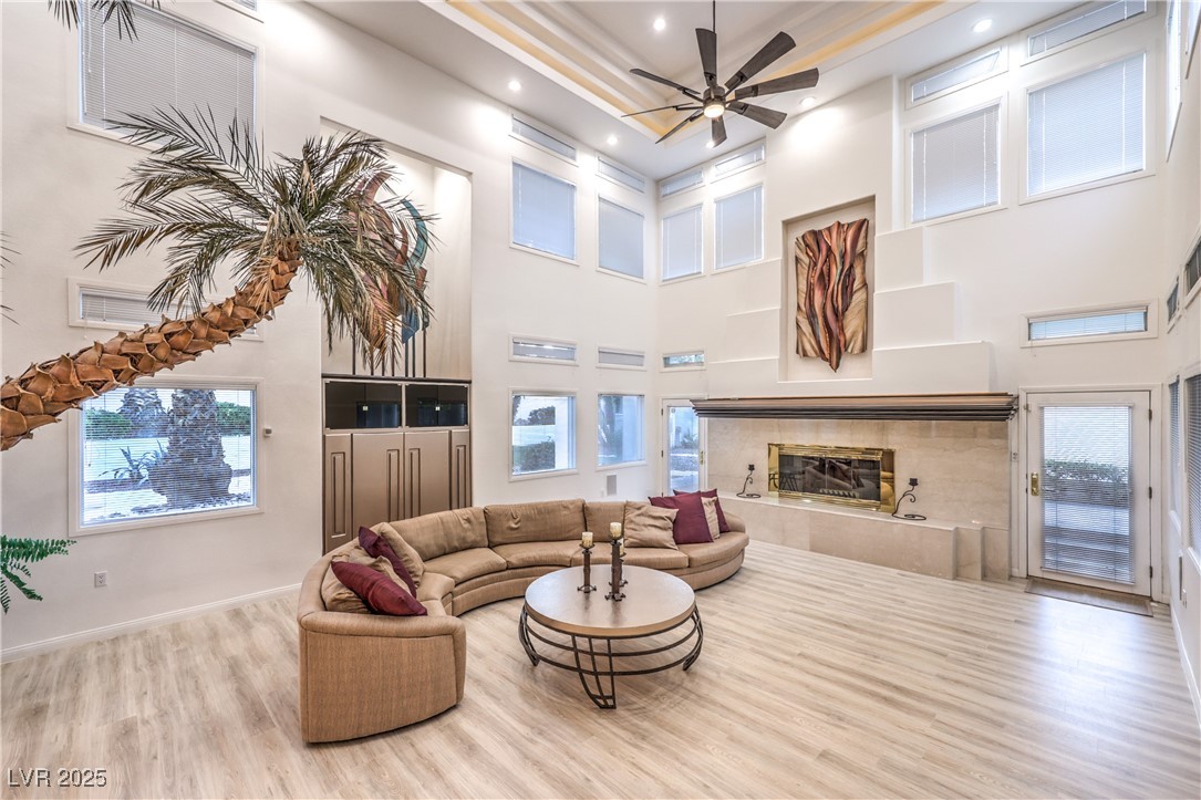 2228 Versailles Court