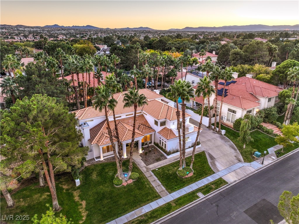 2228 Versailles Court