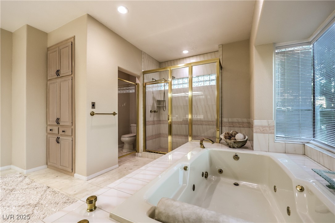 2228 Versailles Court