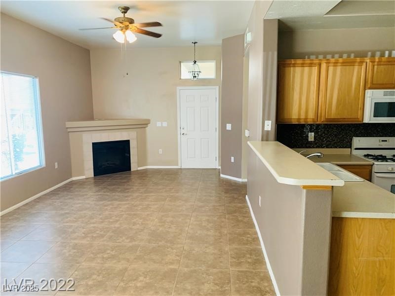 3460 Cactus Shadow Street 101