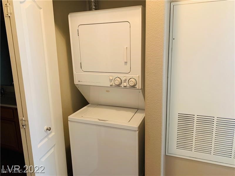 3460 Cactus Shadow Street 101