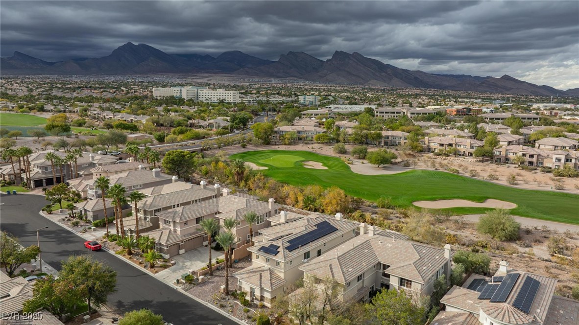 425 Pinnacle Heights Lane