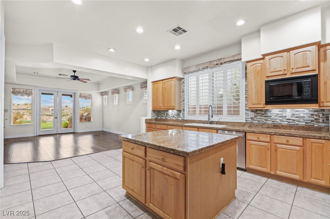 425 Pinnacle Heights Lane