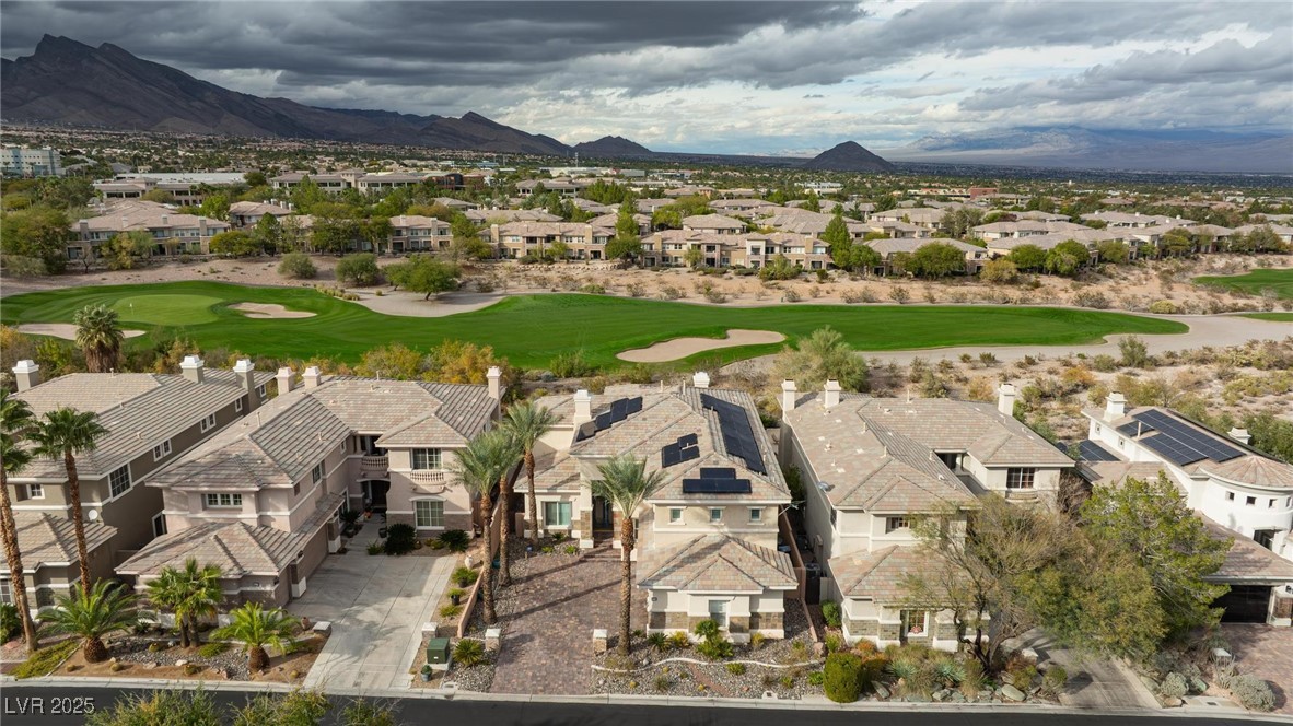 425 Pinnacle Heights Lane