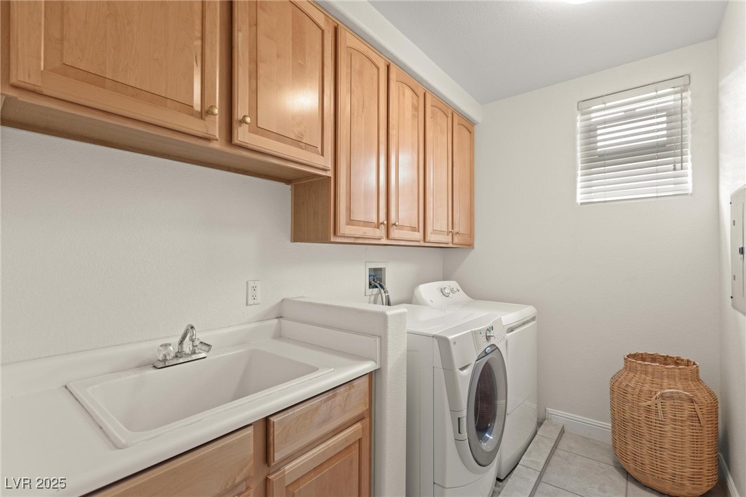 425 Pinnacle Heights Lane