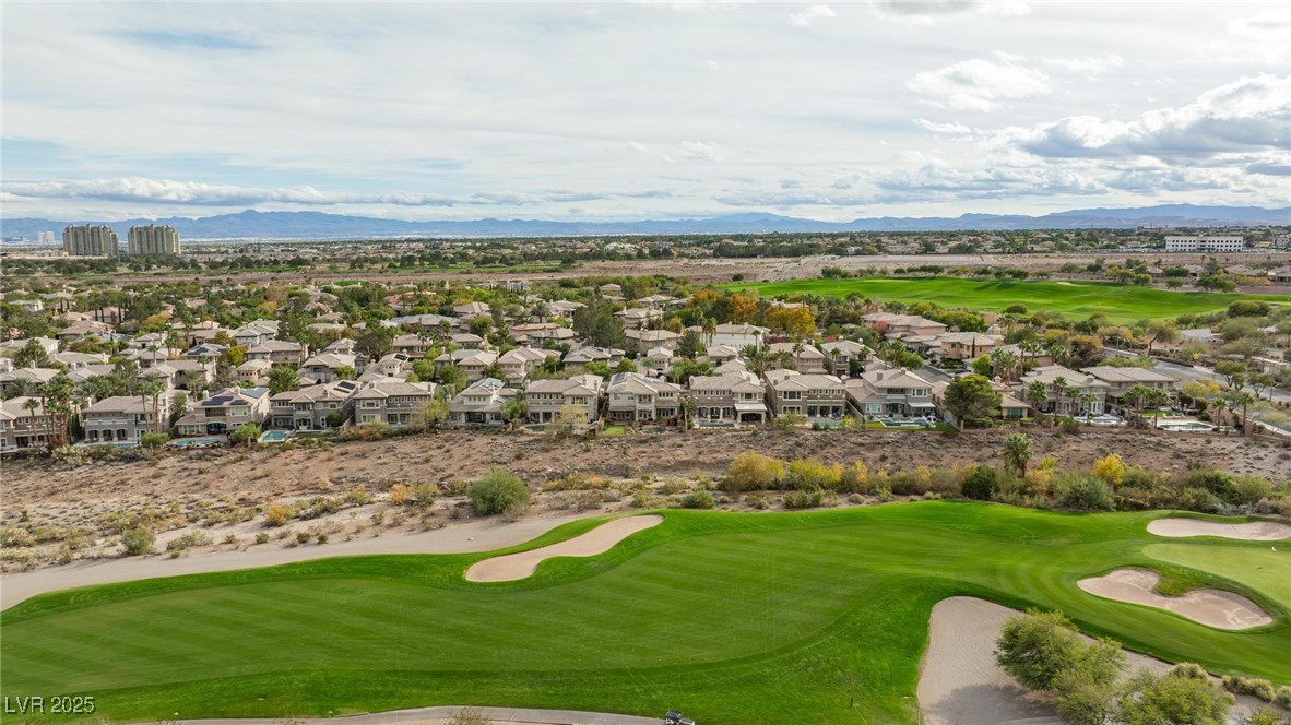 425 Pinnacle Heights Lane