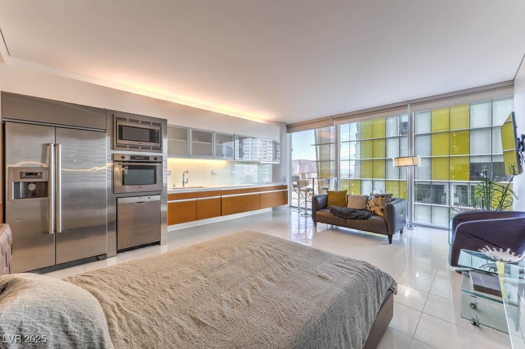 3722 Las Vegas Boulevard 708