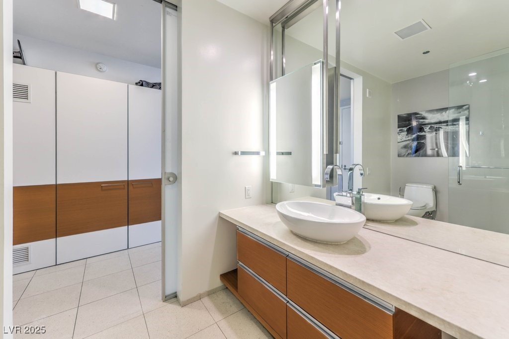 3722 Las Vegas Boulevard 708