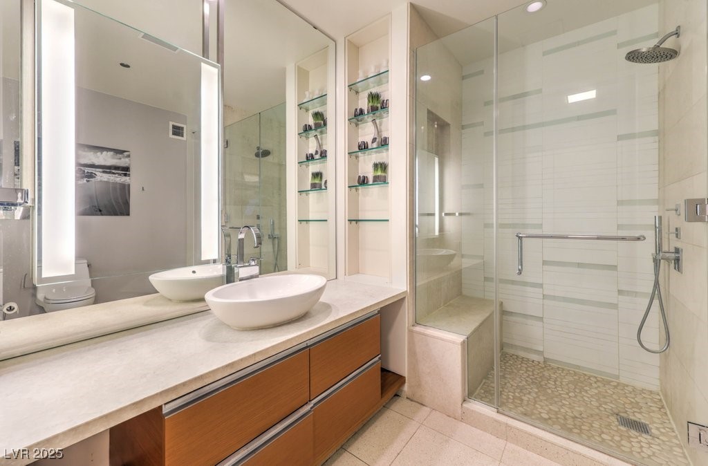 3722 Las Vegas Boulevard 708