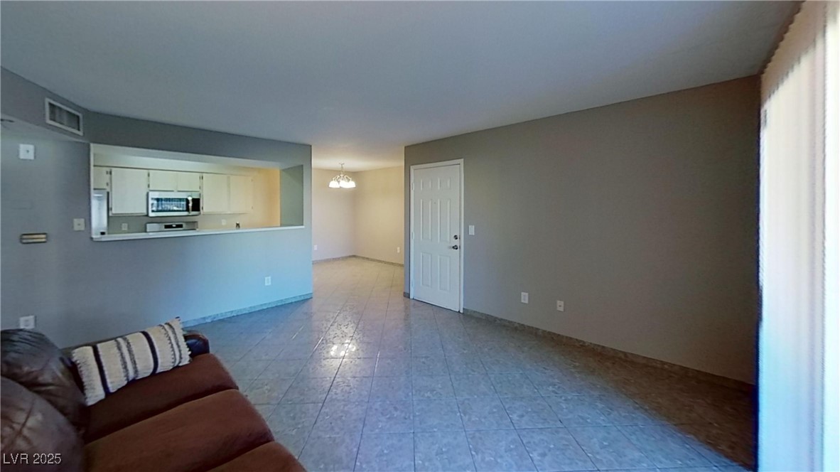 1150 North Buffalo Drive 1105