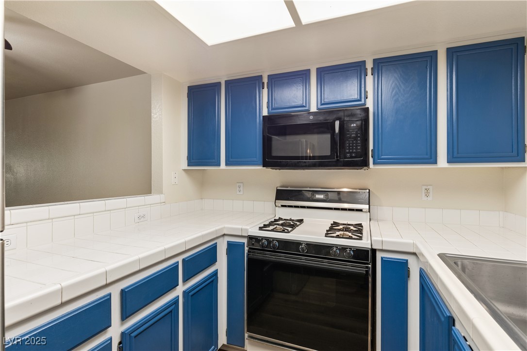 1900 Rio Canyon Court 102