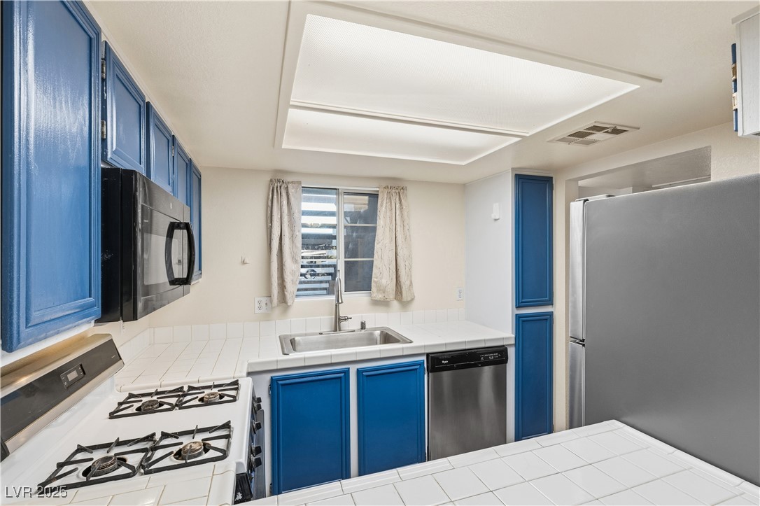 1900 Rio Canyon Court 102