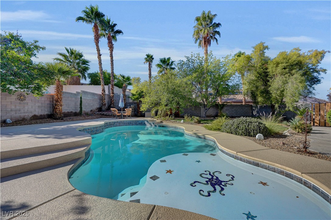 693 Scenic Tierra Lane
