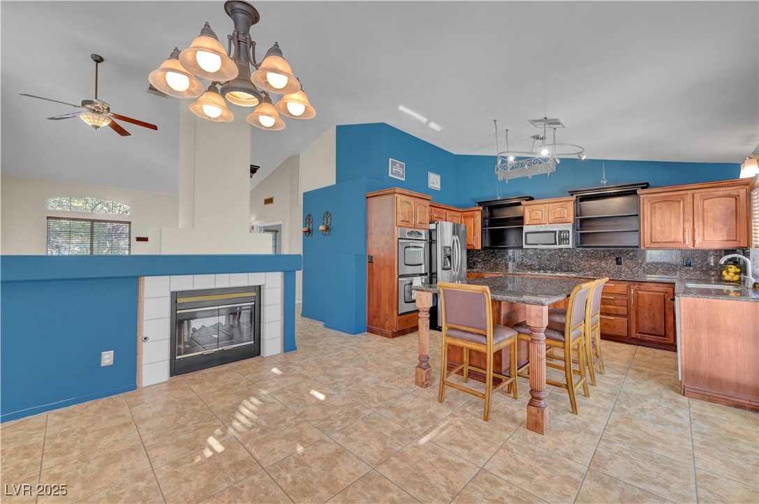 693 Scenic Tierra Lane