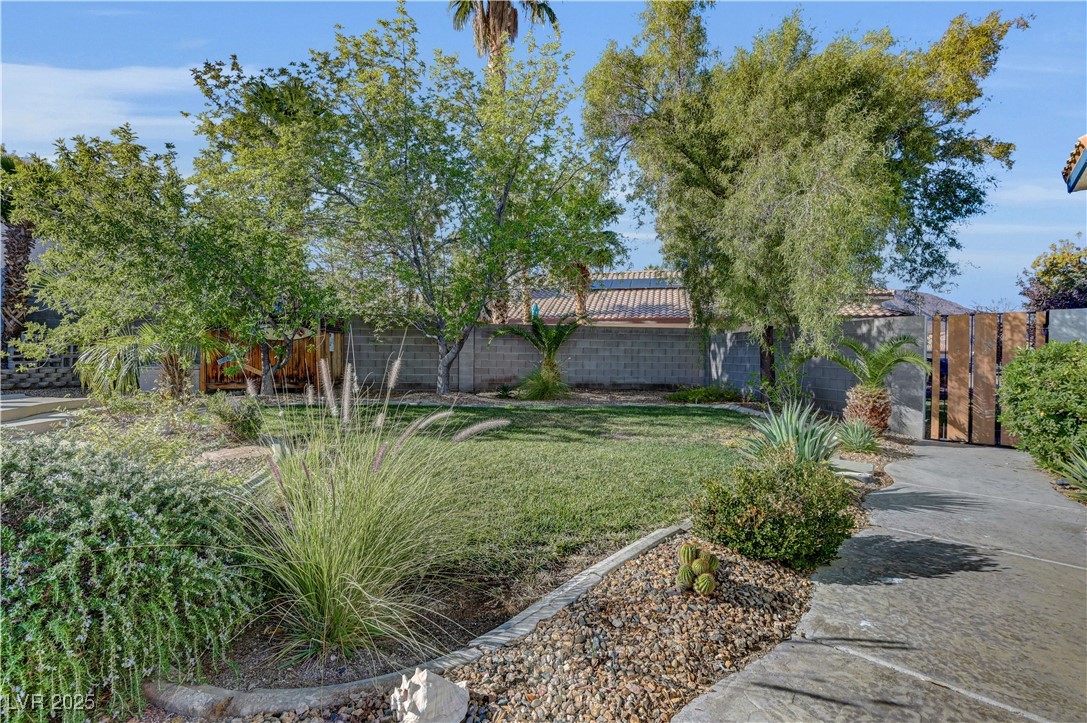 693 Scenic Tierra Lane