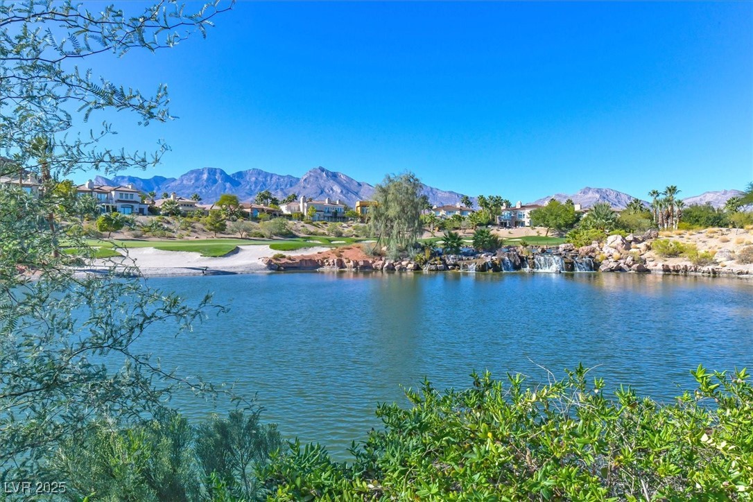 3074 Soft Horizon Way