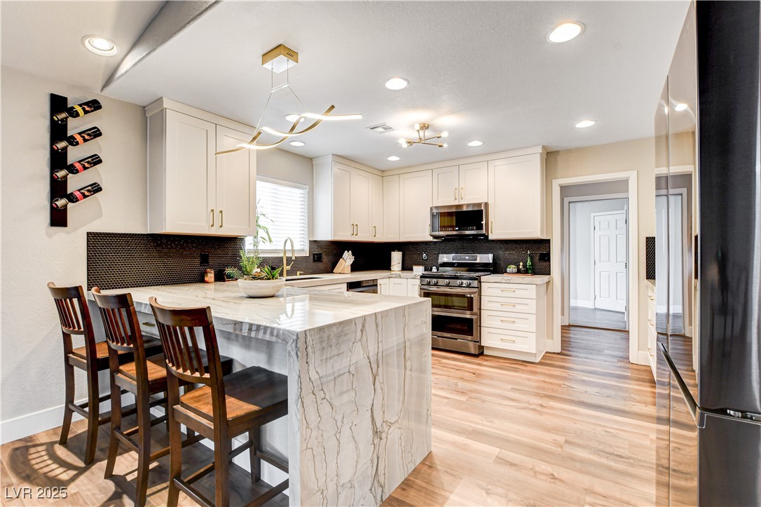 301 East Longacres Drive