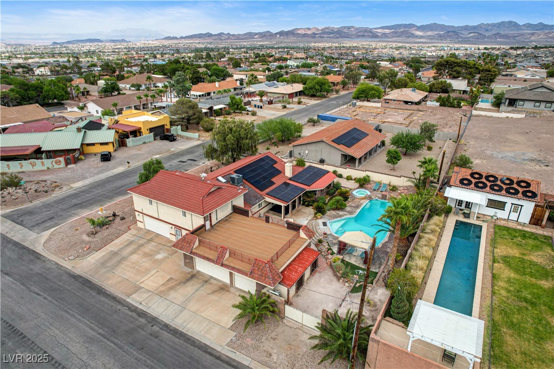 301 East Longacres Drive