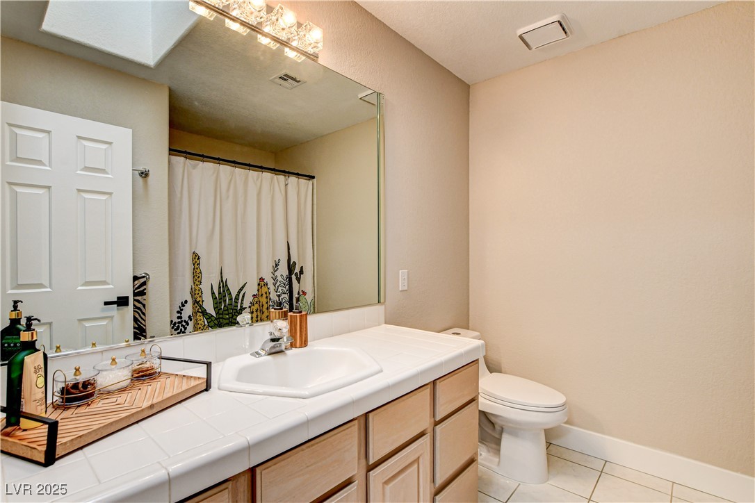 301 East Longacres Drive