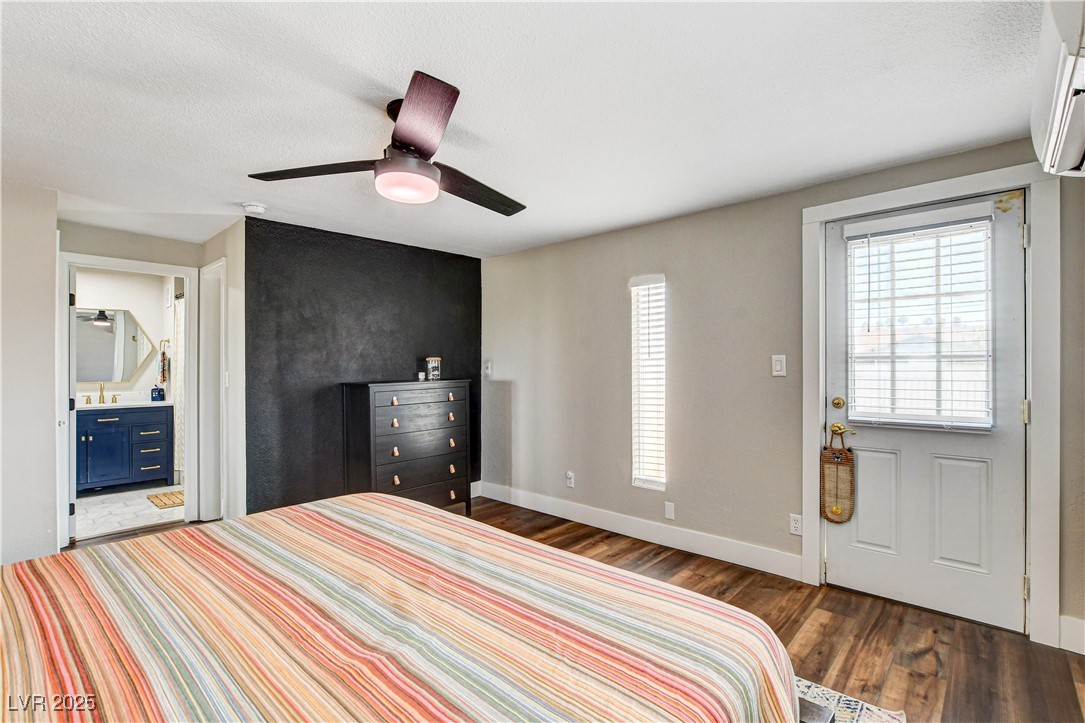 301 East Longacres Drive