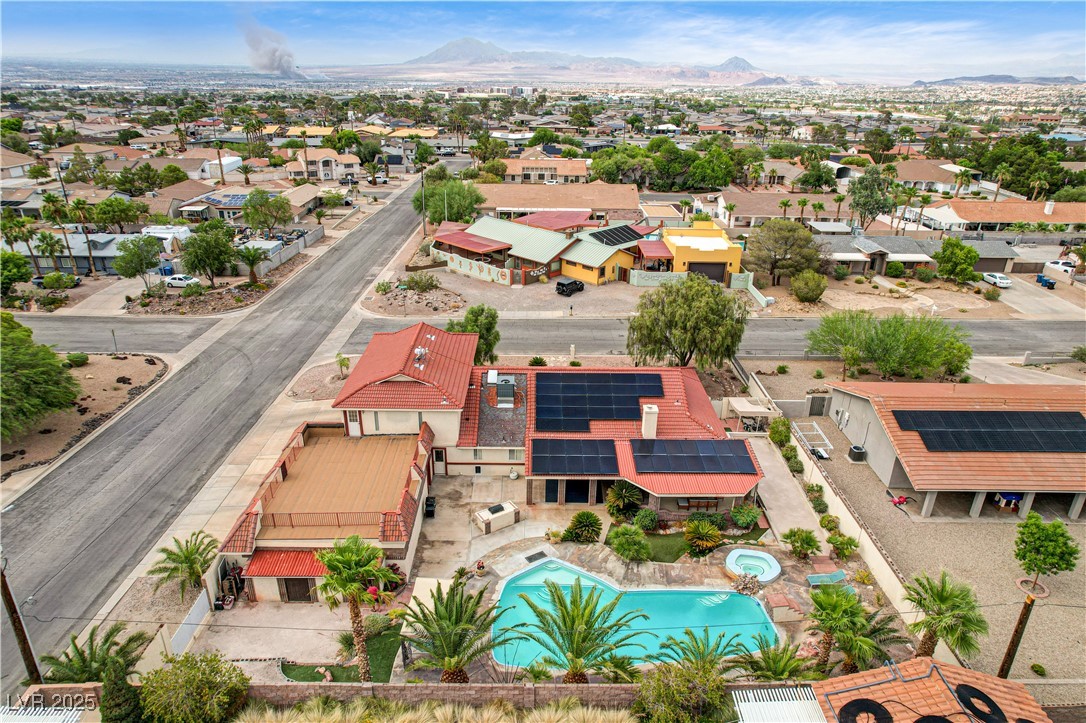 301 East Longacres Drive