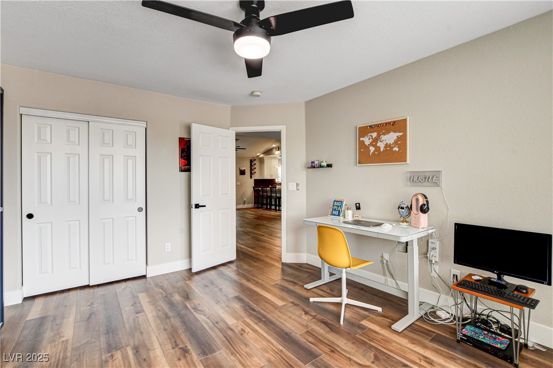 301 East Longacres Drive