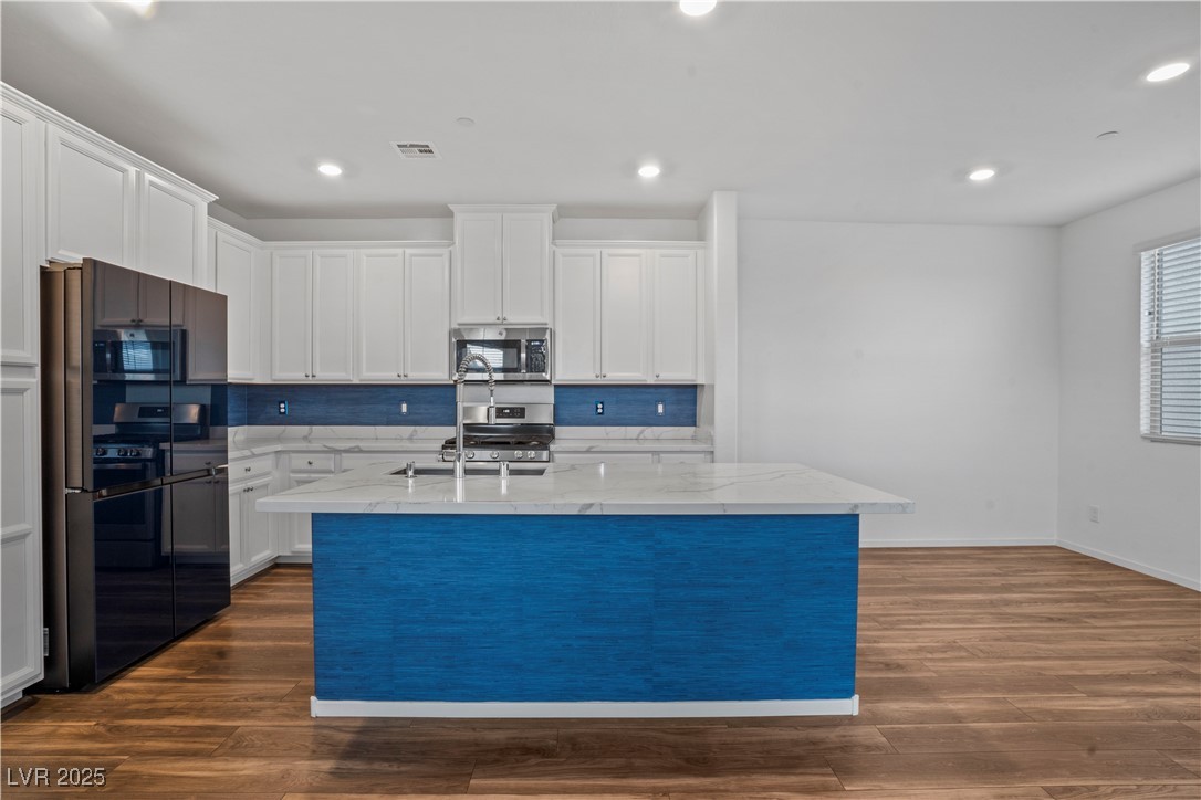 28 Alamere Falls Drive