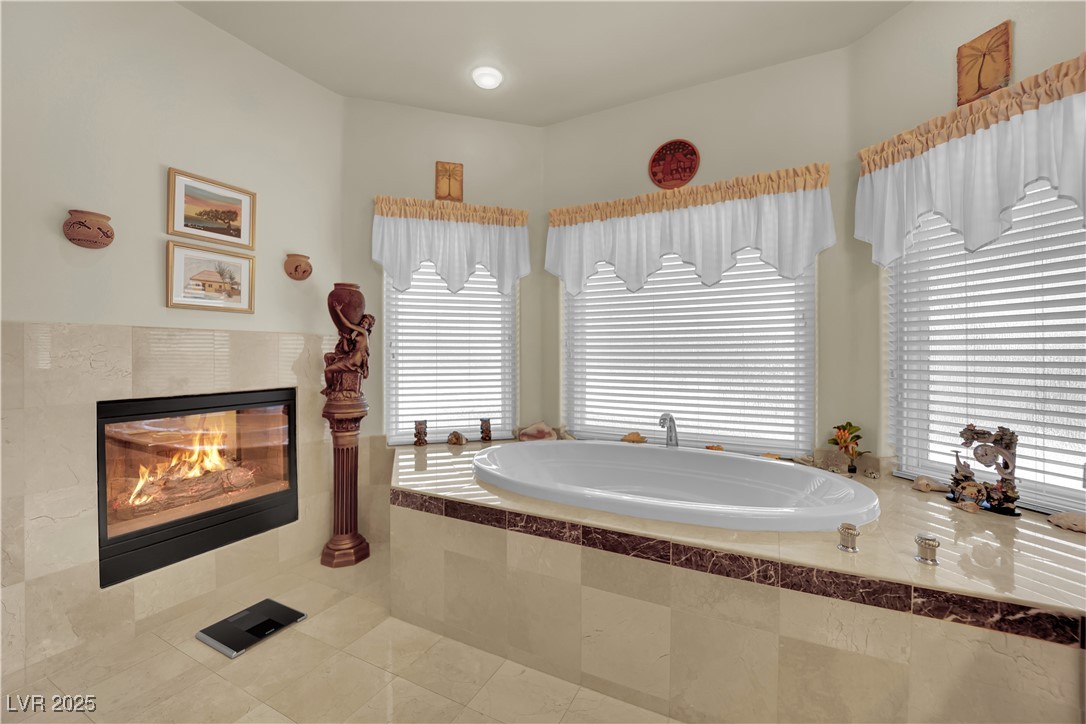 8016 Golfers Oasis Drive