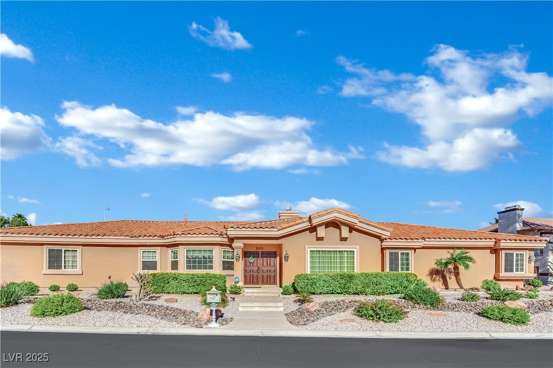 8016 Golfers Oasis Drive