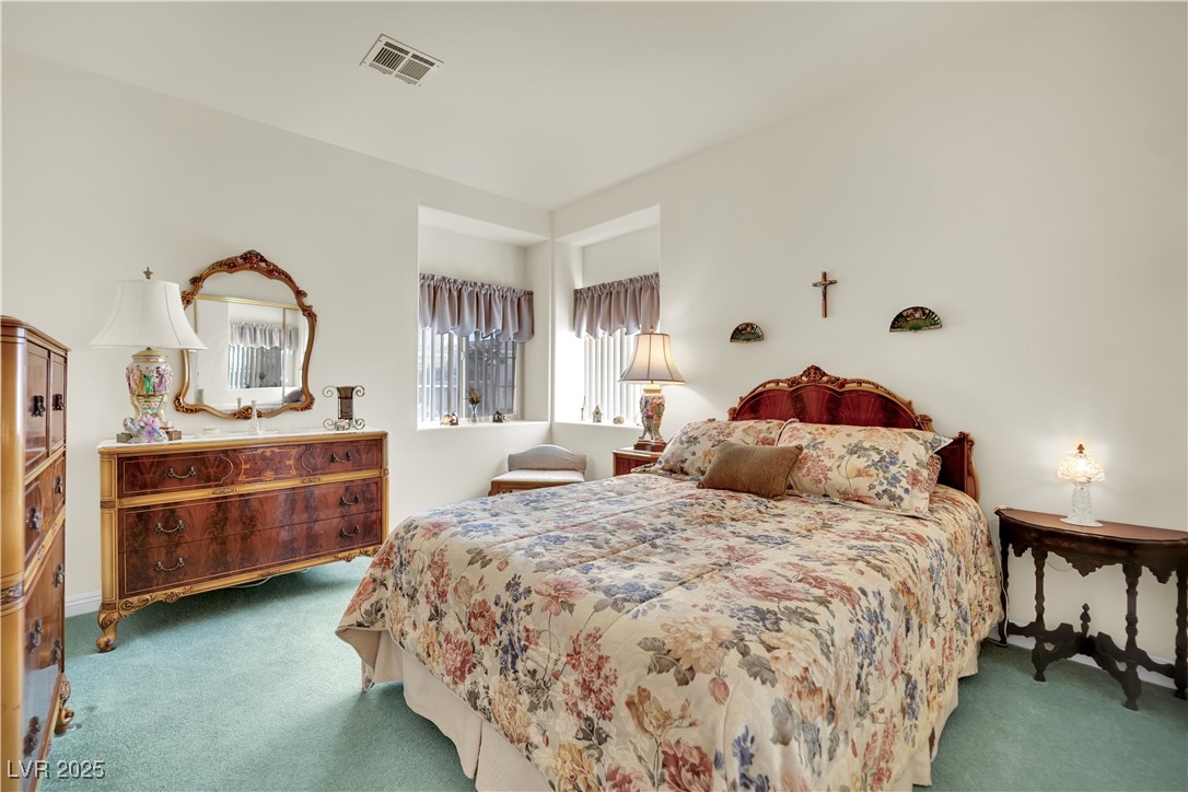 8016 Golfers Oasis Drive