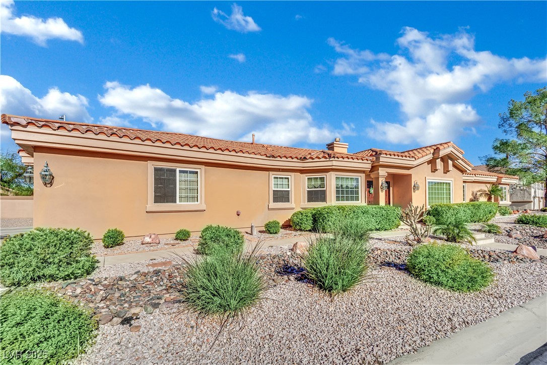 8016 Golfers Oasis Drive