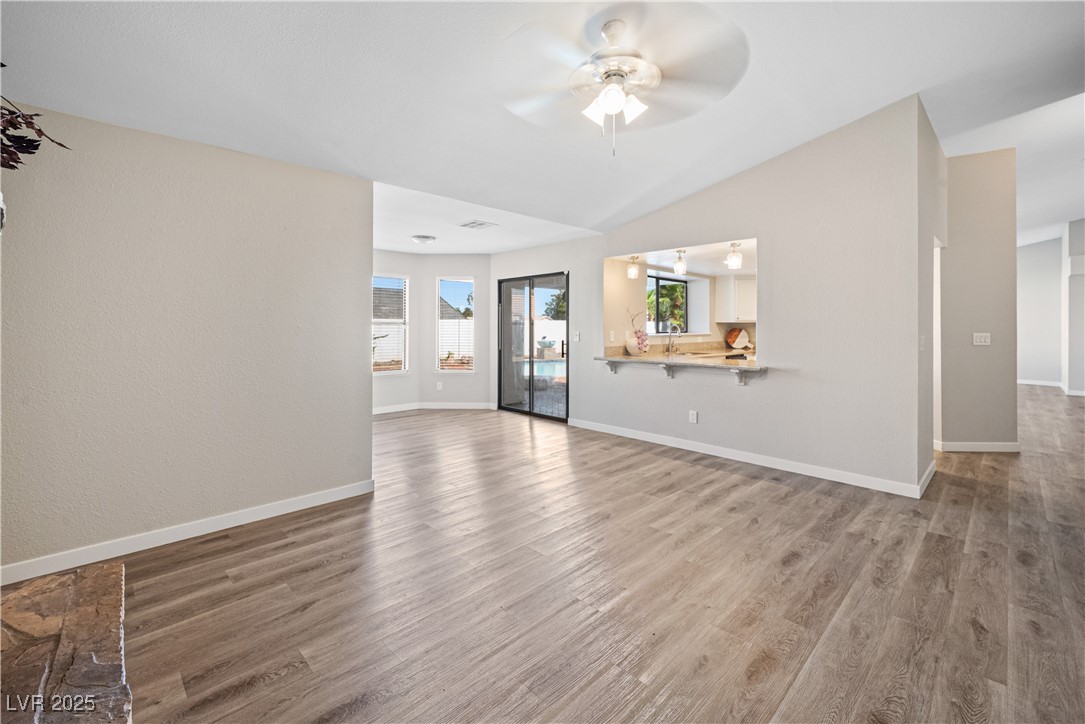 3605 North Torrey Pines Drive