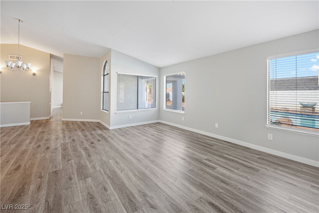 3605 North Torrey Pines Drive