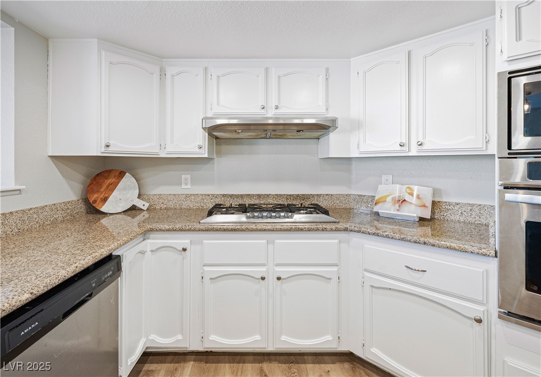 3605 North Torrey Pines Drive