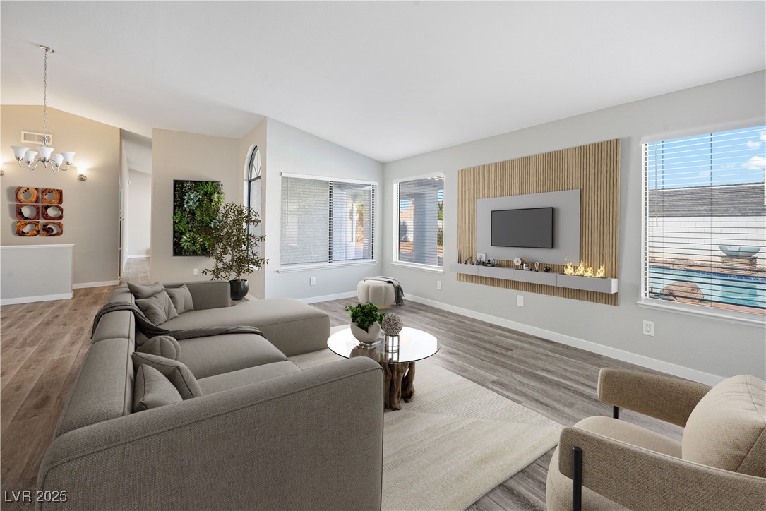 3605 North Torrey Pines Drive