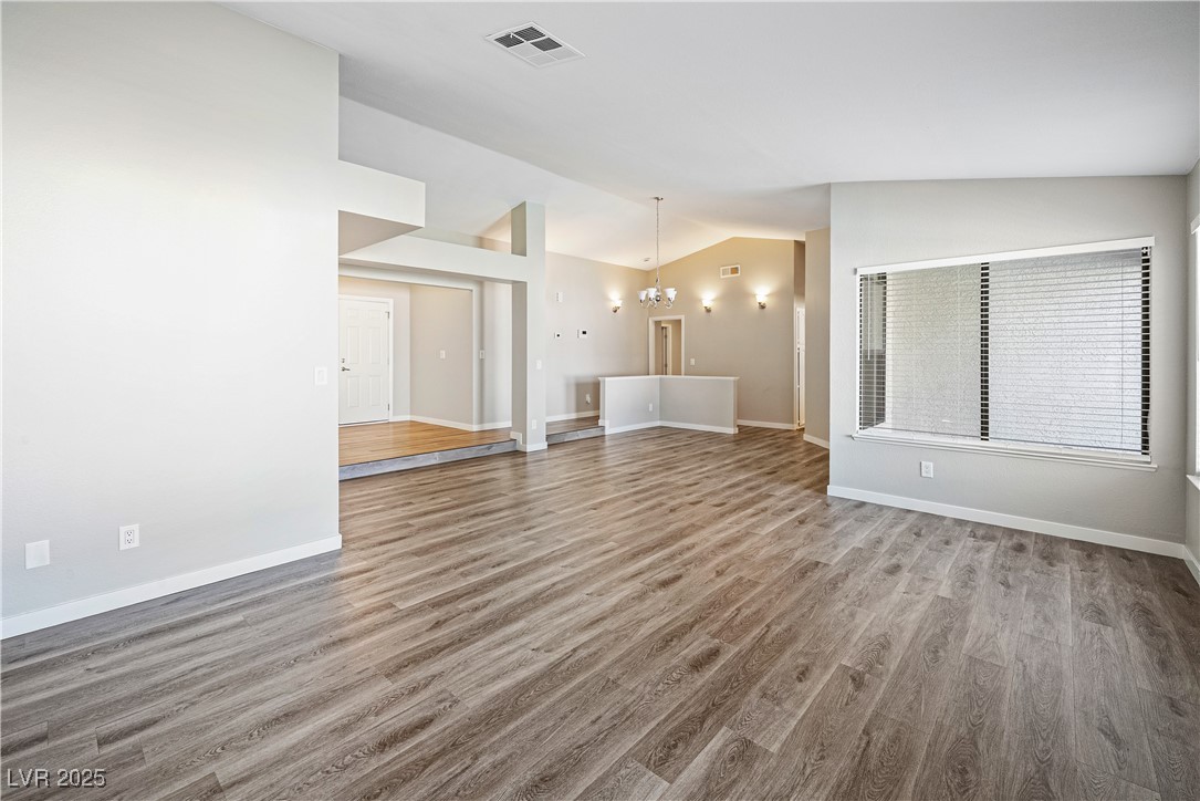 3605 North Torrey Pines Drive