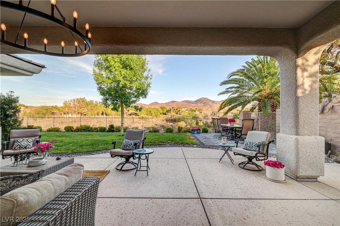 105 Fountainhead Circle